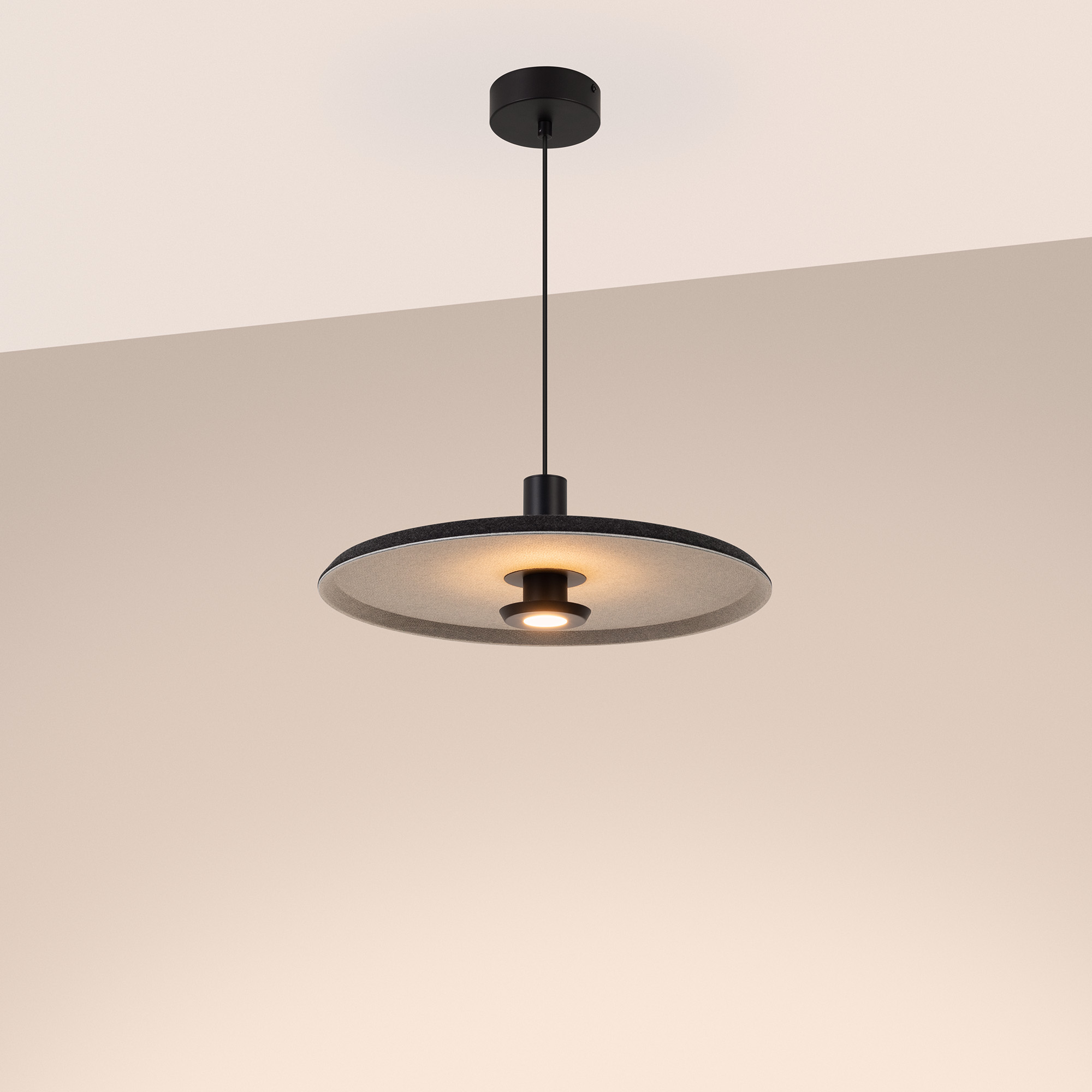 057226-1_057225 over 2700.jpg