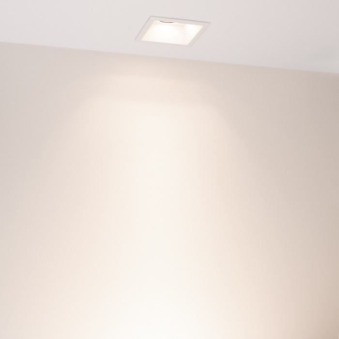 053777-9 4000.jpg