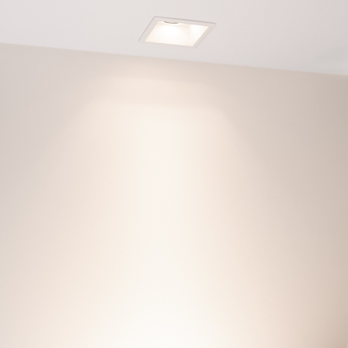 053777-9 4000.jpg